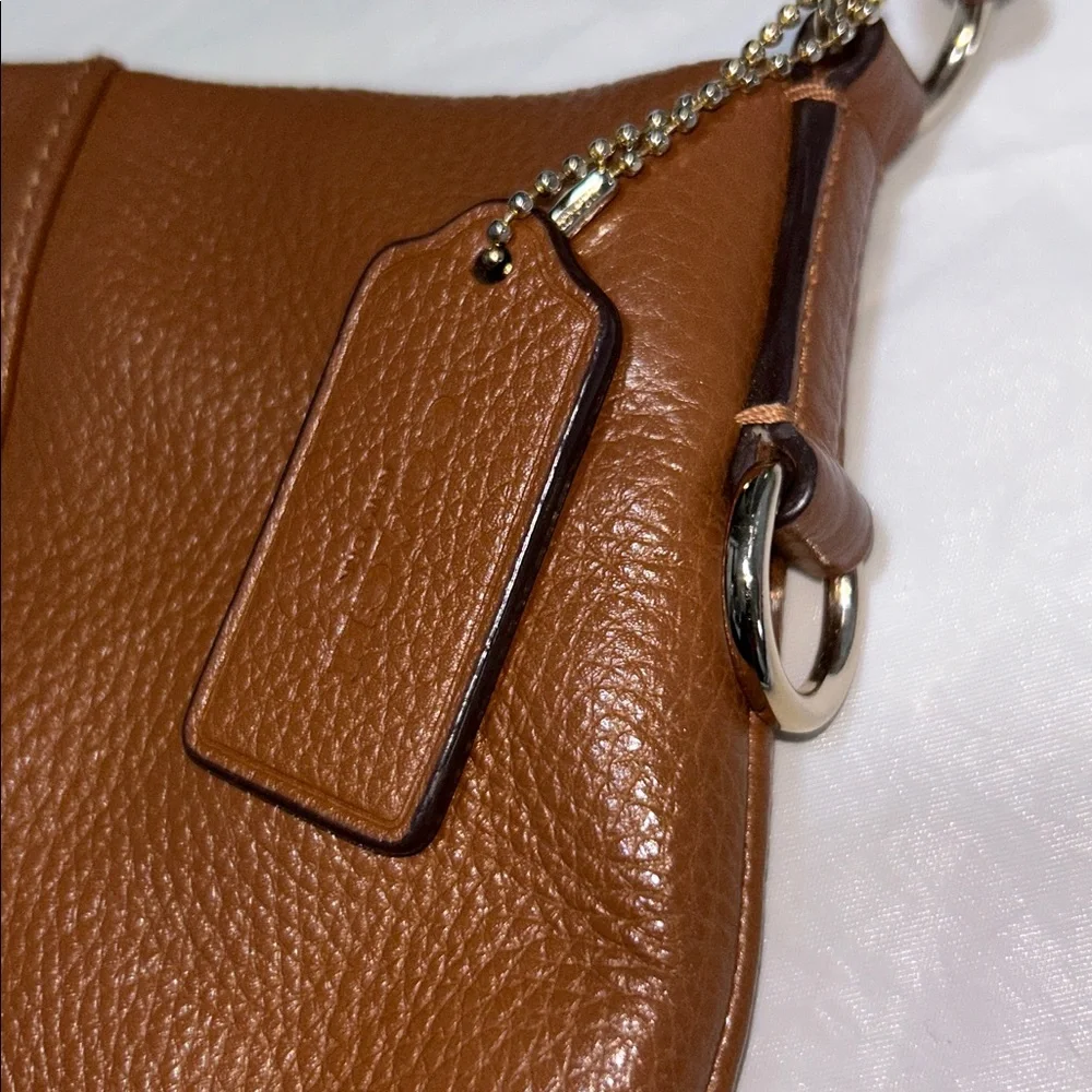 LIKE NEW Coach Brown Leather Madison Isabelle Hobo - Picture 12 of 13
